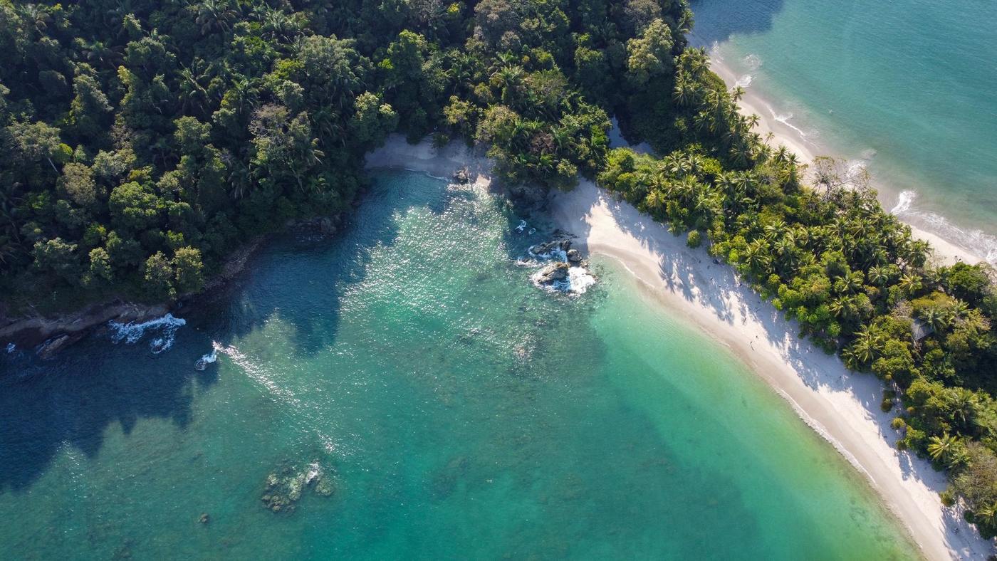 Playa Ocotal Living: Quiet Coves 5 Minutes from Town