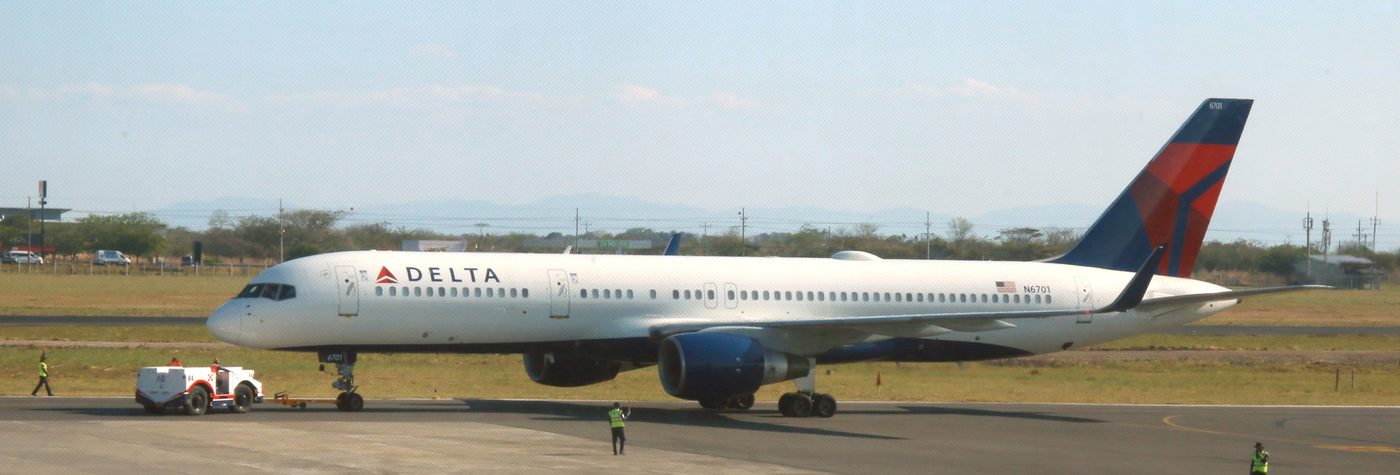 Delta Air Lines Boeing 757 on the tarmac at Liberia airport, Guanacaste